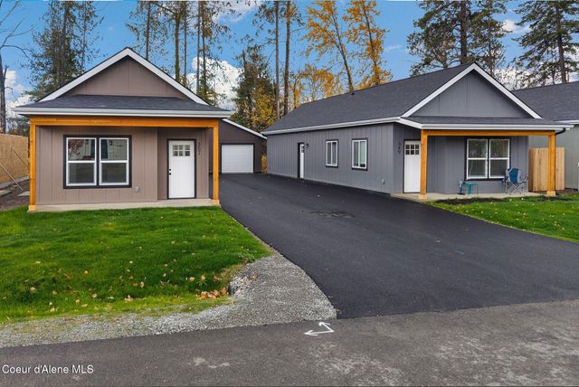 375 Jasper Loop, Ponderay, ID 83852