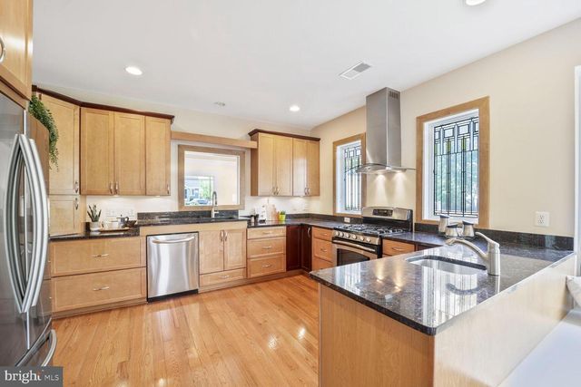 3703 7TH ST S, Arlington, VA 22204