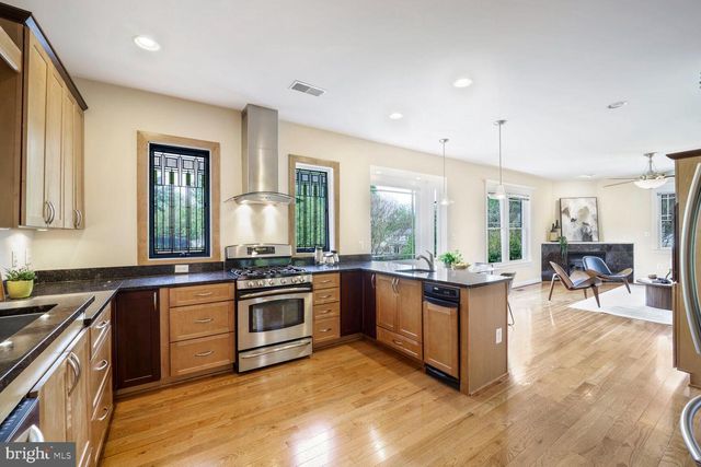 3703 7TH ST S, Arlington, VA 22204