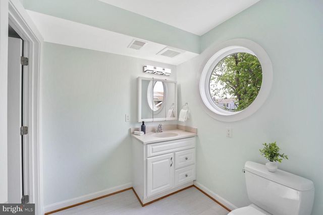 3703 7TH ST S, Arlington, VA 22204