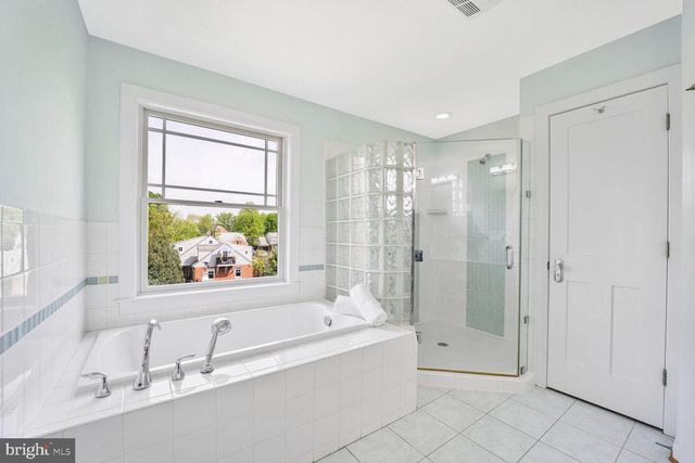 3703 7TH ST S, Arlington, VA 22204
