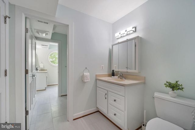3703 7TH ST S, Arlington, VA 22204