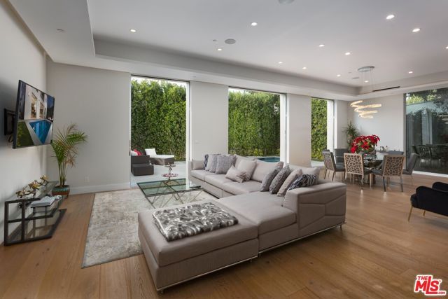 721 N SPAULDING Avenue, Los Angeles, CA 90046