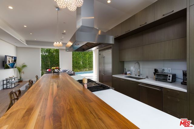 721 N SPAULDING Avenue, Los Angeles, CA 90046