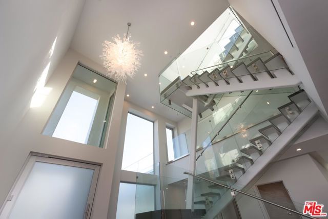721 N SPAULDING Avenue, Los Angeles, CA 90046