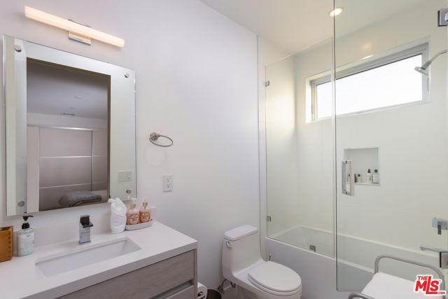 721 N SPAULDING Avenue, Los Angeles, CA 90046