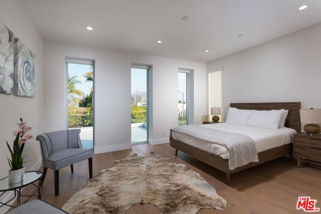 721 N SPAULDING Avenue, Los Angeles, CA 90046