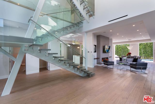 721 N SPAULDING Avenue, Los Angeles, CA 90046