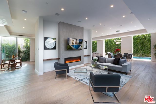 721 N SPAULDING Avenue, Los Angeles, CA 90046