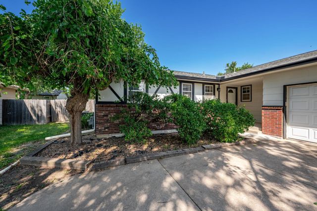 2230 S Lori Ln, Wichita, KS 67207