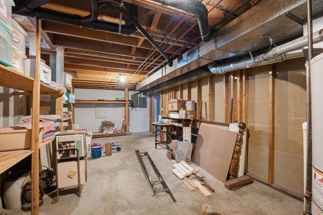 2230 S Lori Ln, Wichita, KS 67207