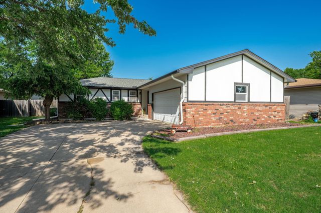 2230 S Lori Ln, Wichita, KS 67207