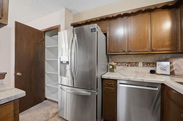 2230 S Lori Ln, Wichita, KS 67207