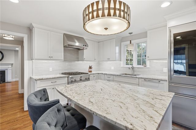 6 Newell Drive, Cumberland, RI 02864