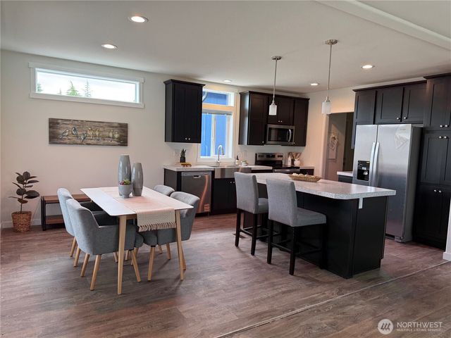 861 N Iris Avenue, Sequim, WA 98382