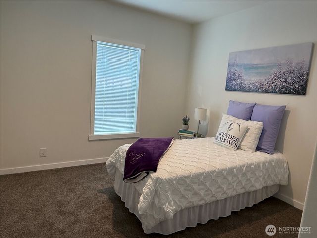 861 N Iris Avenue, Sequim, WA 98382