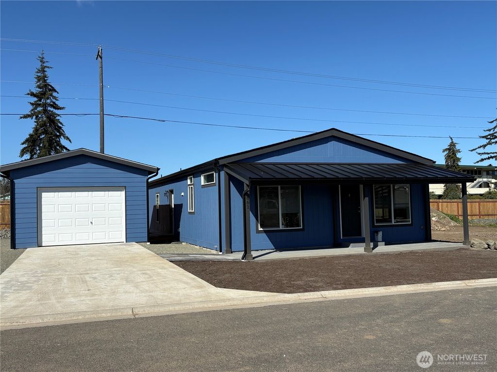 861 N Iris Avenue, Sequim, WA 98382