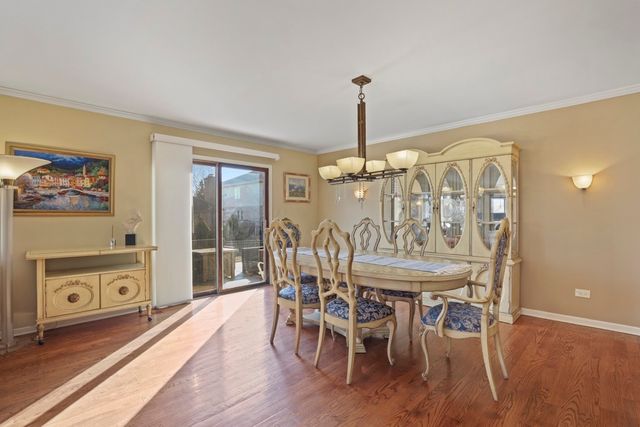 1227 N Ashley Lane, Addison, IL 60101