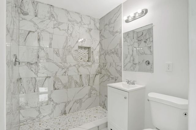 3060 NE 12th Avenue, Pompano Beach, FL 33064