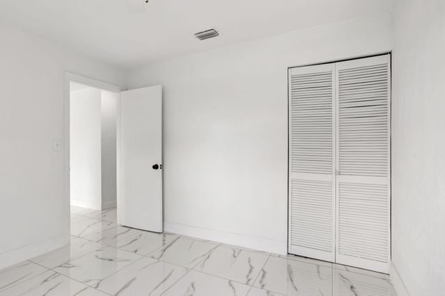 3060 NE 12th Avenue, Pompano Beach, FL 33064