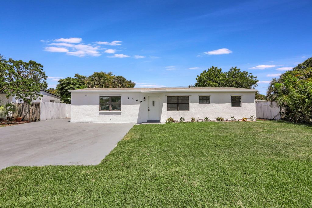 3060 NE 12th Avenue, Pompano Beach, FL 33064