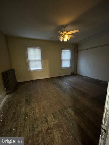 2430 N MASCHER ST, Philadelphia, PA 19133