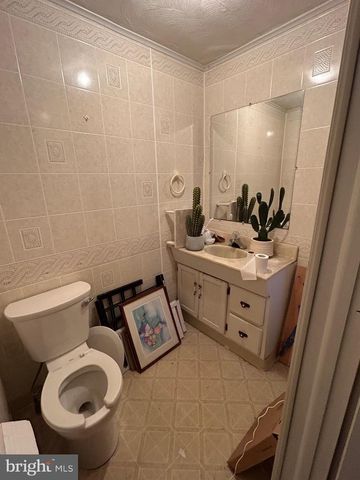 2430 N MASCHER ST, Philadelphia, PA 19133