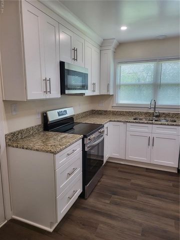 120 Schooner DR, Newport News, VA 23602