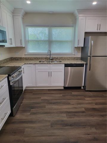 120 Schooner DR, Newport News, VA 23602