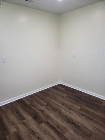 120 Schooner DR, Newport News, VA 23602