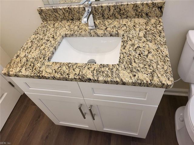 120 Schooner DR, Newport News, VA 23602