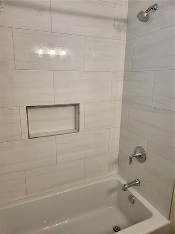 120 Schooner DR, Newport News, VA 23602