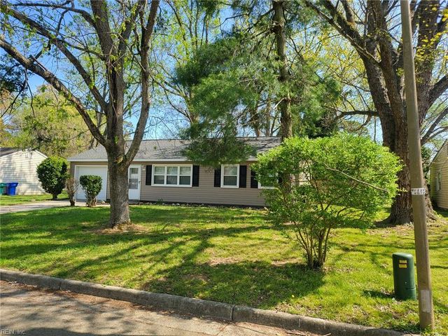 120 Schooner DR, Newport News, VA 23602