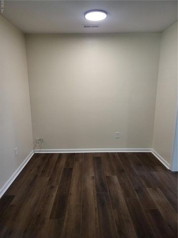 120 Schooner DR, Newport News, VA 23602