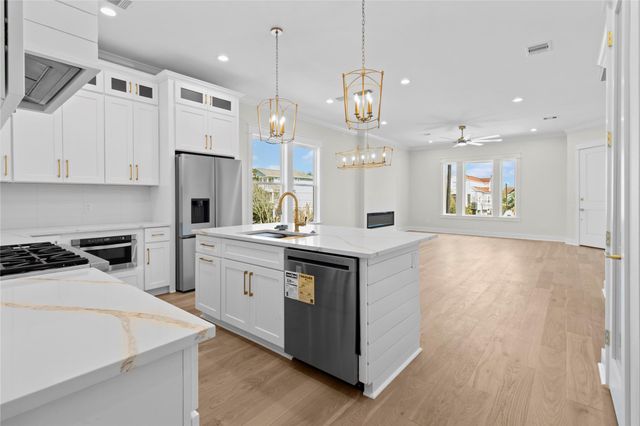 506 Pine Road, Kemah, TX 77565