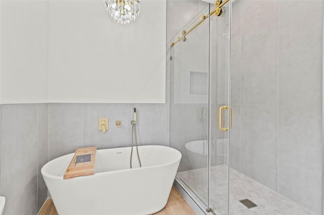 506 Pine Road, Kemah, TX 77565