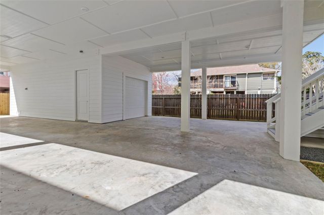 506 Pine Road, Kemah, TX 77565