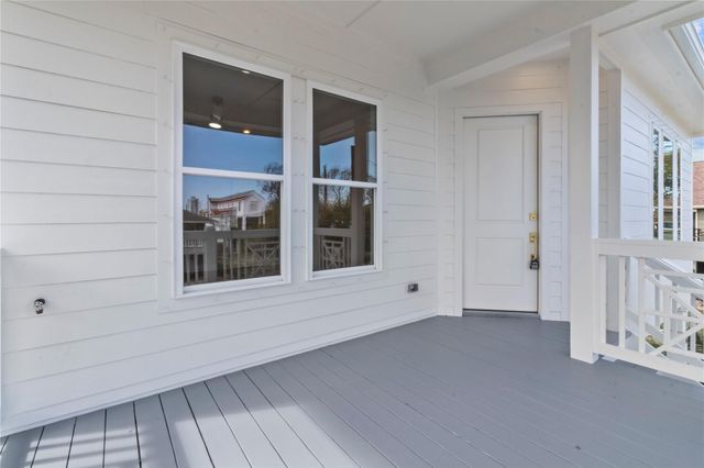 506 Pine Road, Kemah, TX 77565