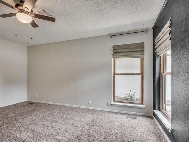 3828 Skyward Circle, Yukon, OK 73099