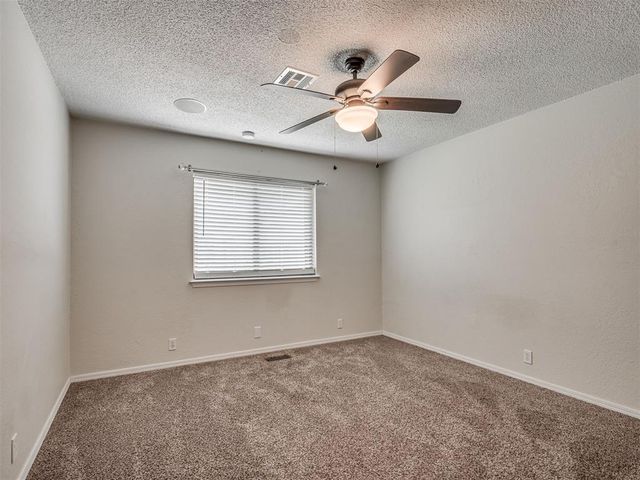 3828 Skyward Circle, Yukon, OK 73099