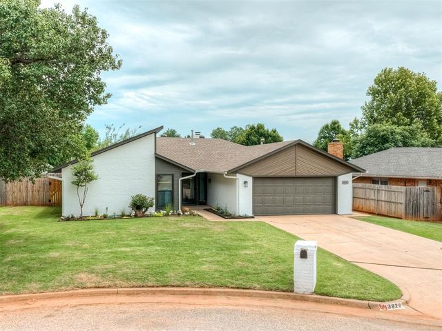 3828 Skyward Circle, Yukon, OK 73099