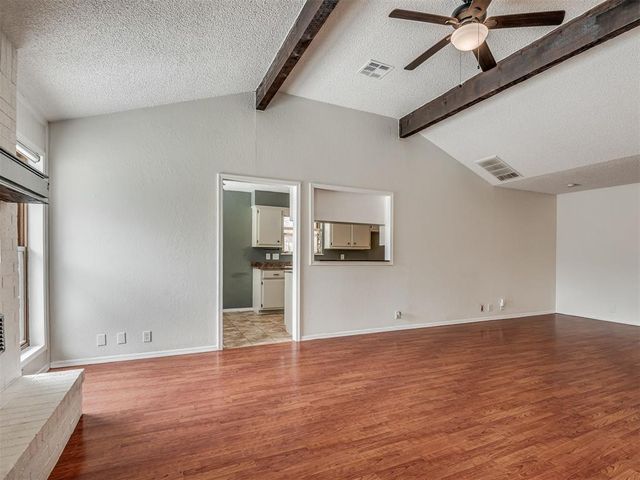 3828 Skyward Circle, Yukon, OK 73099