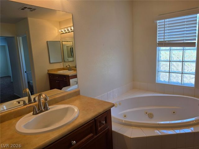 10593 Hinesville Court, Las Vegas, NV 89129
