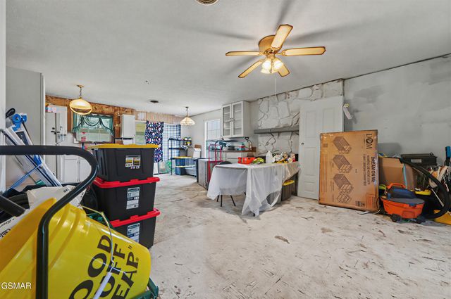 835 Ailey Church Lane, Sevierville, TN 37876