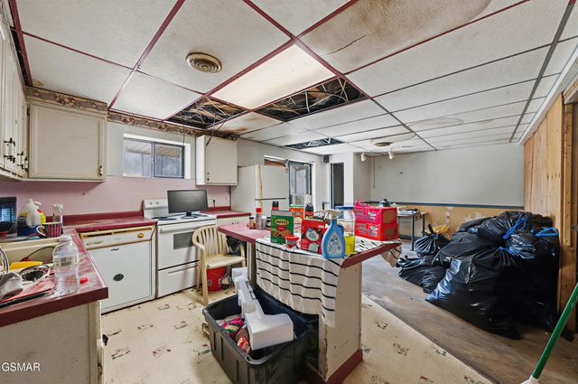 835 Ailey Church Lane, Sevierville, TN 37876