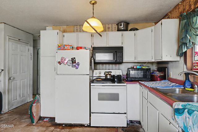 835 Ailey Church Lane, Sevierville, TN 37876