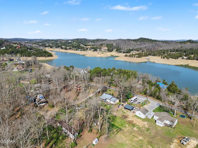 835 Ailey Church Lane, Sevierville, TN 37876