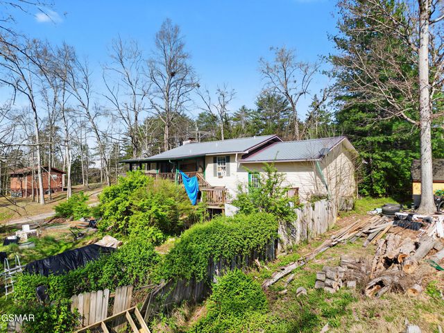 835 Ailey Church Lane, Sevierville, TN 37876