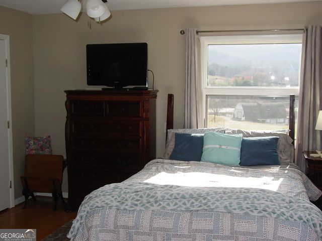 5170 Pine Crest Road, Young Harris, GA 30582