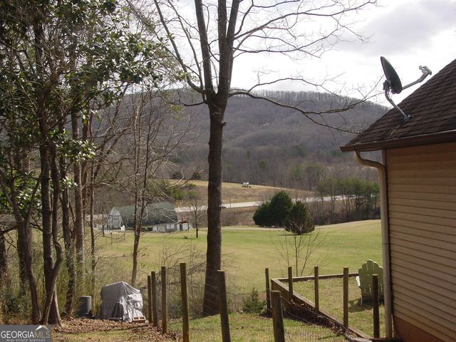 5170 Pine Crest Road, Young Harris, GA 30582